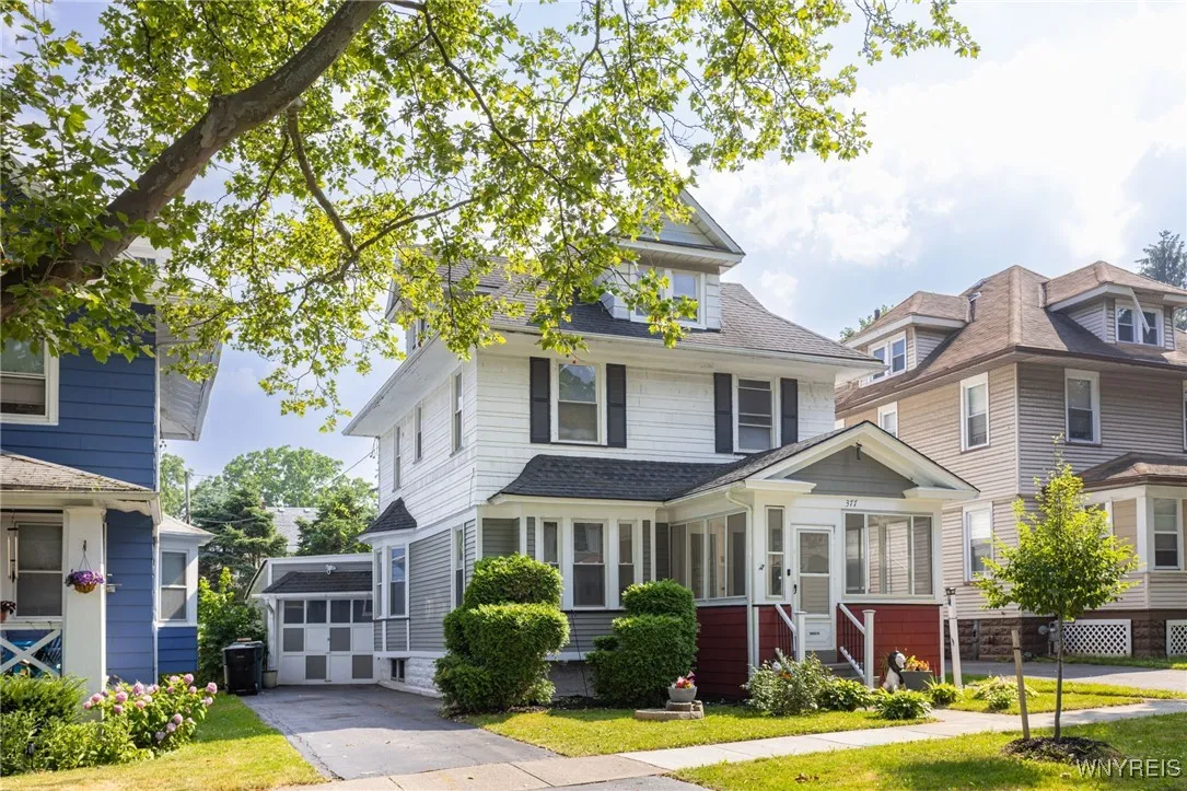 377 Electric Avenue, Rochester, New York 14613, Rochester, New York 14613, 4 Bedrooms Bedrooms, 9 Rooms Rooms,1 BathroomBathrooms,Residential,For Sale,377 Electric Avenue, Rochester, New York 14613,B1622399
