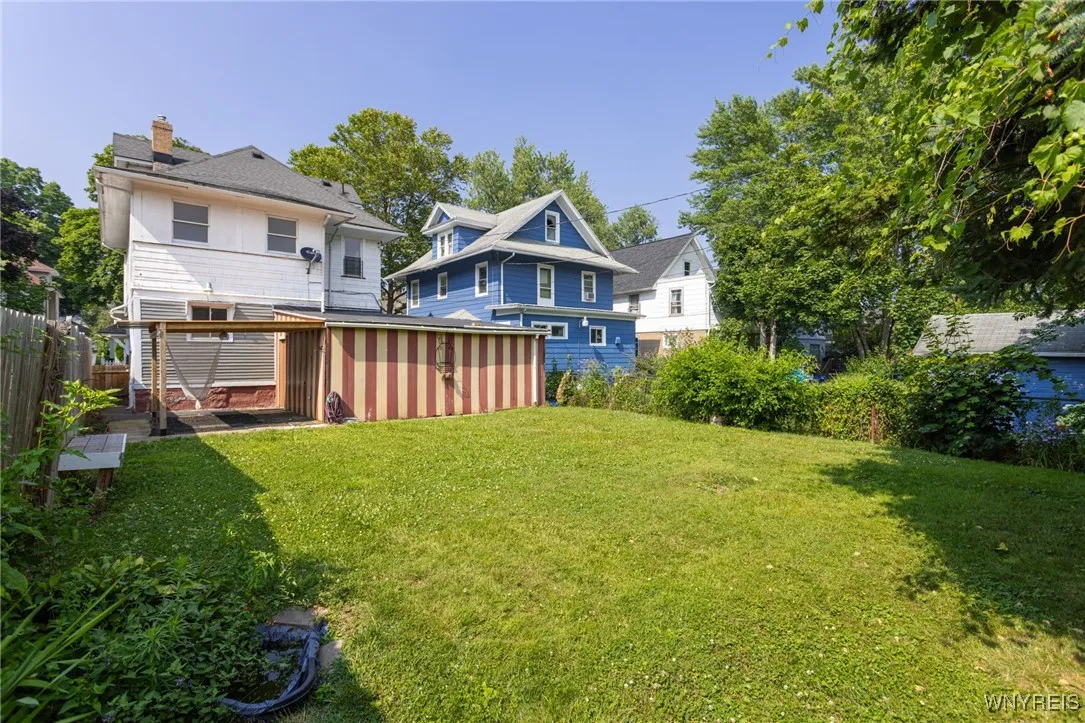 377 Electric Avenue, Rochester, New York 14613, Rochester, New York 14613, 4 Bedrooms Bedrooms, 9 Rooms Rooms,1 BathroomBathrooms,Residential,For Sale,377 Electric Avenue, Rochester, New York 14613,B1622399
