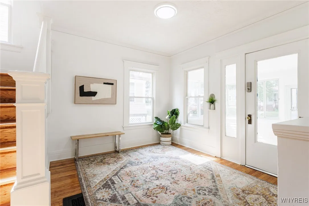377 Electric Avenue, Rochester, New York 14613, Rochester, New York 14613, 4 Bedrooms Bedrooms, 9 Rooms Rooms,1 BathroomBathrooms,Residential,For Sale,377 Electric Avenue, Rochester, New York 14613,B1622399