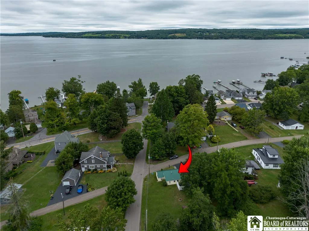 15 Gifford Avenue, Busti, New York 14750, Busti, New York 14750, 1 Bedroom Bedrooms, 3 Rooms Rooms,1 BathroomBathrooms,Residential,For Sale,15 Gifford Avenue, Busti, New York 14750,0,R1619149