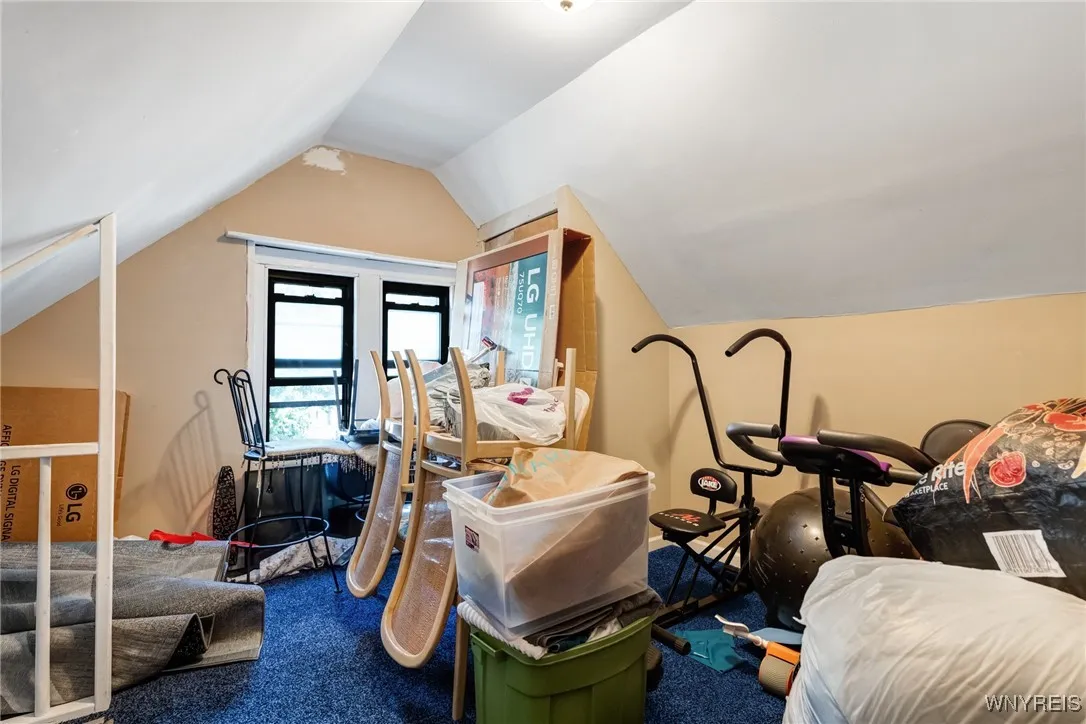 38 Sobieski Street, Buffalo, New York 14212, Buffalo, New York 14212, 5 Bedrooms Bedrooms, ,3 BathroomsBathrooms,Residential,For Sale,38 Sobieski Street, Buffalo, New York 14212,B1622920