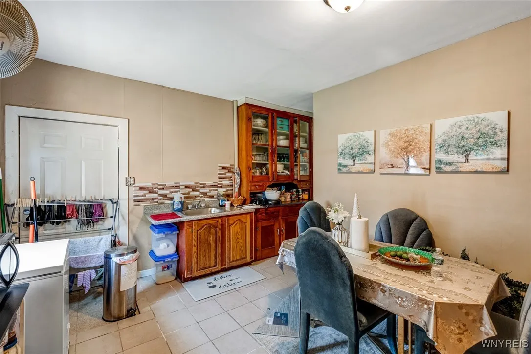 38 Sobieski Street, Buffalo, New York 14212, Buffalo, New York 14212, 5 Bedrooms Bedrooms, ,3 BathroomsBathrooms,Residential,For Sale,38 Sobieski Street, Buffalo, New York 14212,B1622920