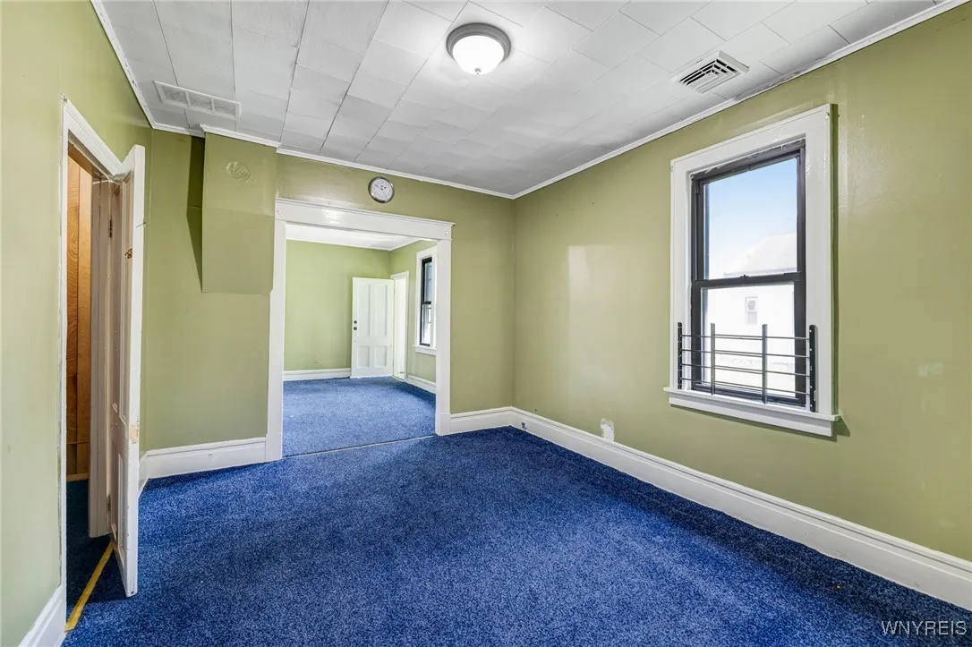 38 Sobieski Street, Buffalo, New York 14212, Buffalo, New York 14212, 5 Bedrooms Bedrooms, ,3 BathroomsBathrooms,Residential,For Sale,38 Sobieski Street, Buffalo, New York 14212,B1622920