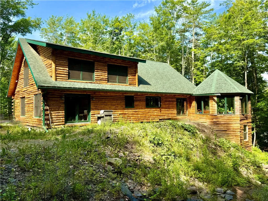 125 Airport Road, Laurens, New York 13820, Laurens, New York 13796, 3 Bedroom Bedrooms, 9 Room Rooms,3 BathroomBathrooms,Residential,For Sale,125 Airport Road, Laurens, New York 13820,0,R1622403
