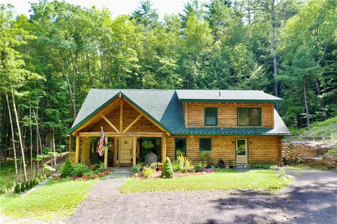 125 Airport Road, Laurens, New York 13820, Laurens, New York 13796, 3 Bedroom Bedrooms, 9 Room Rooms,3 BathroomBathrooms,Residential,For Sale,125 Airport Road, Laurens, New York 13820,0,R1622403