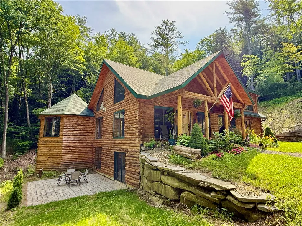 125 Airport Road, Laurens, New York 13820, Laurens, New York 13796, 3 Bedroom Bedrooms, 9 Room Rooms,3 BathroomBathrooms,Residential,For Sale,125 Airport Road, Laurens, New York 13820,0,R1622403