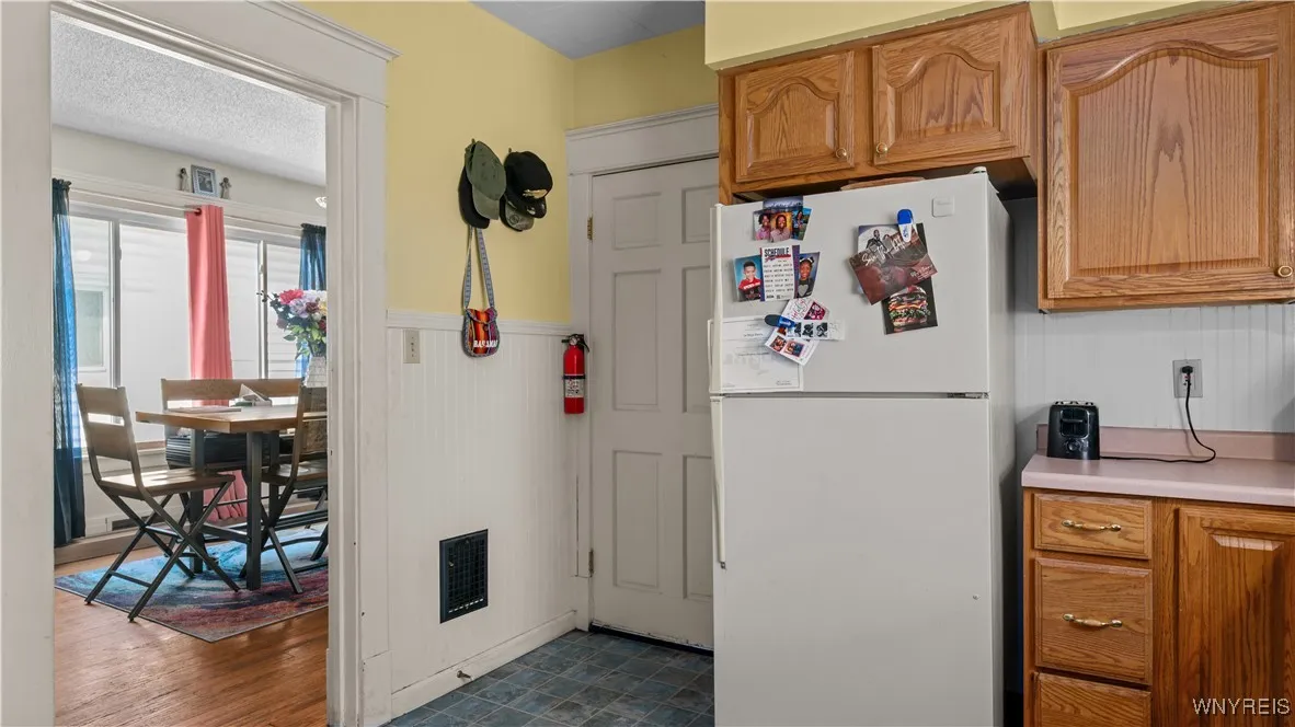 46 Alexander Avenue, Cheektowaga, New York 14211, Cheektowaga, New York 14211, 4 Bedrooms Bedrooms, ,2 BathroomsBathrooms,Residential,For Sale,46 Alexander Avenue, Cheektowaga, New York 14211,B1622961