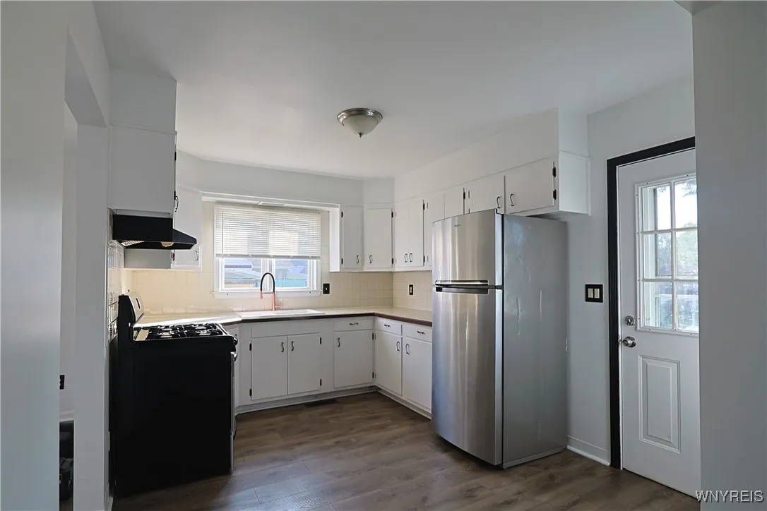 19 Schuler Avenue, Tonawanda, New York 14150, Tonawanda, New York 14150, 3 Bedrooms Bedrooms, 3 Rooms Rooms,1 BathroomBathrooms,Residential,For Sale,19 Schuler Avenue, Tonawanda, New York 14150,B1622967
