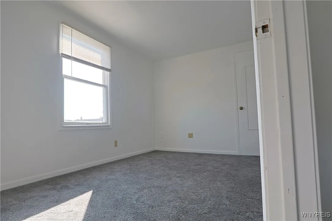 Bedroom  2st fl