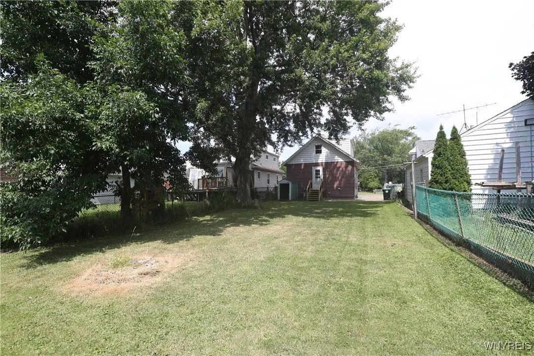 19 Schuler Avenue, Tonawanda, New York 14150, Tonawanda, New York 14150, 3 Bedrooms Bedrooms, 3 Rooms Rooms,1 BathroomBathrooms,Residential,For Sale,19 Schuler Avenue, Tonawanda, New York 14150,B1622967