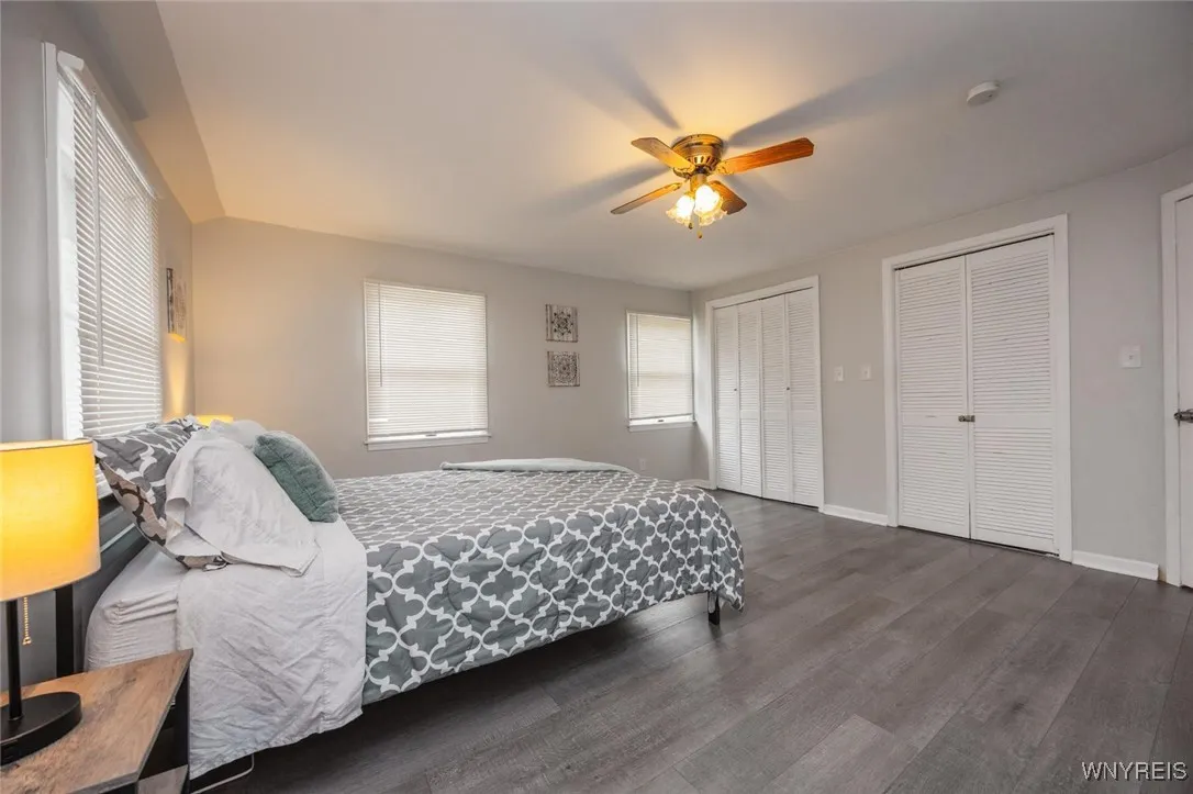 523 76th Street, Niagara Falls, New York 14304, Niagara Falls, New York 14304, 3 Bedrooms Bedrooms, 9 Rooms Rooms,1 BathroomBathrooms,Residential,For Sale,523 76th Street, Niagara Falls, New York 14304,B1622871