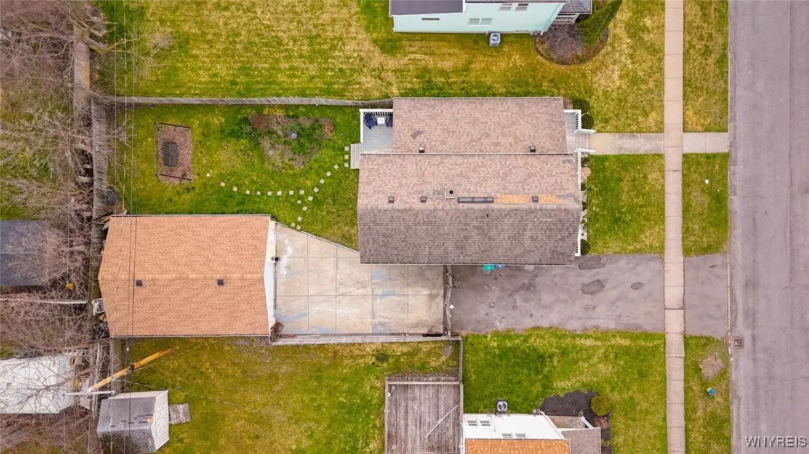 523 76th Street, Niagara Falls, New York 14304, Niagara Falls, New York 14304, 3 Bedrooms Bedrooms, 9 Rooms Rooms,1 BathroomBathrooms,Residential,For Sale,523 76th Street, Niagara Falls, New York 14304,B1622871