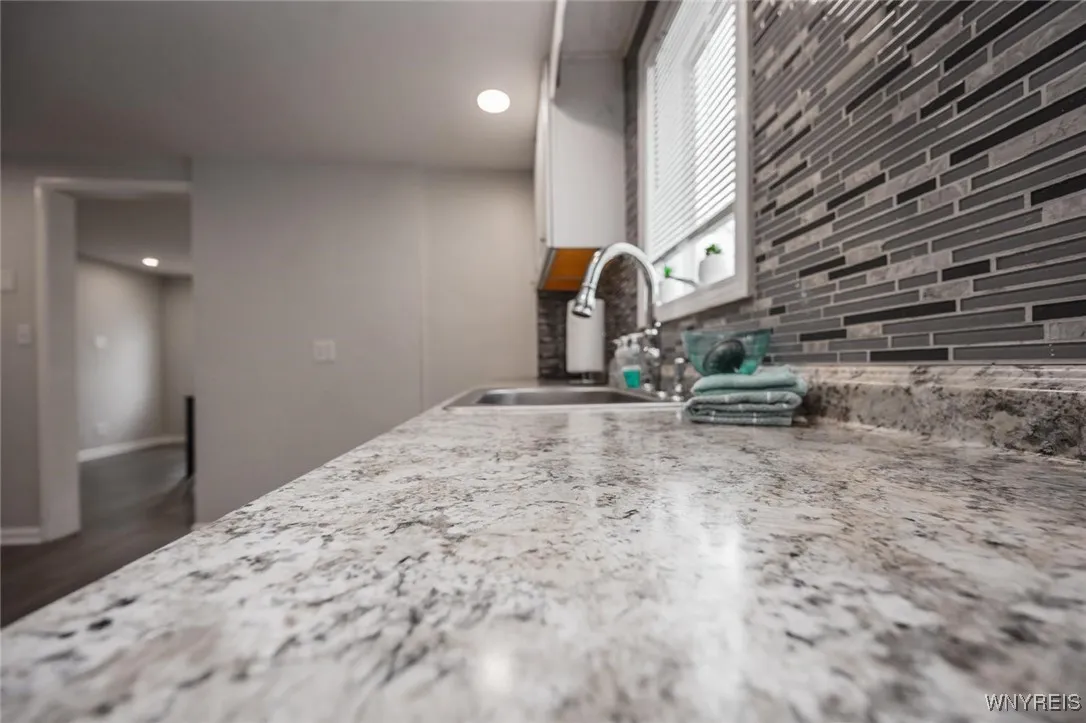 523 76th Street, Niagara Falls, New York 14304, Niagara Falls, New York 14304, 3 Bedrooms Bedrooms, 9 Rooms Rooms,1 BathroomBathrooms,Residential,For Sale,523 76th Street, Niagara Falls, New York 14304,B1622871