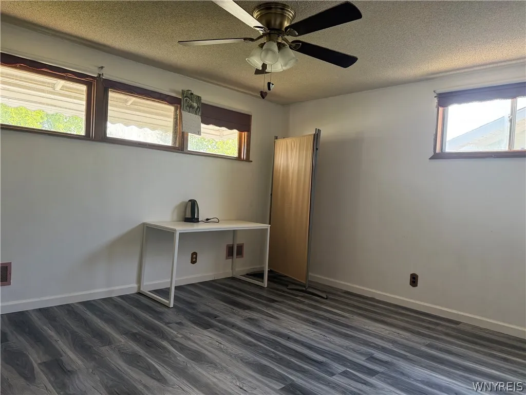 14 Dolphann Drive, Tonawanda, New York 14150, Tonawanda, New York 14150, 4 Bedrooms Bedrooms, 8 Rooms Rooms,4 BathroomsBathrooms,Residential,For Sale,14 Dolphann Drive, Tonawanda, New York 14150,0,B1621486