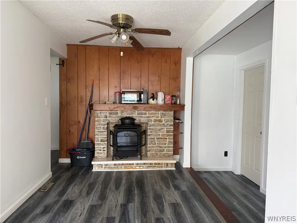 14 Dolphann Drive, Tonawanda, New York 14150, Tonawanda, New York 14150, 4 Bedrooms Bedrooms, 8 Rooms Rooms,4 BathroomsBathrooms,Residential,For Sale,14 Dolphann Drive, Tonawanda, New York 14150,0,B1621486