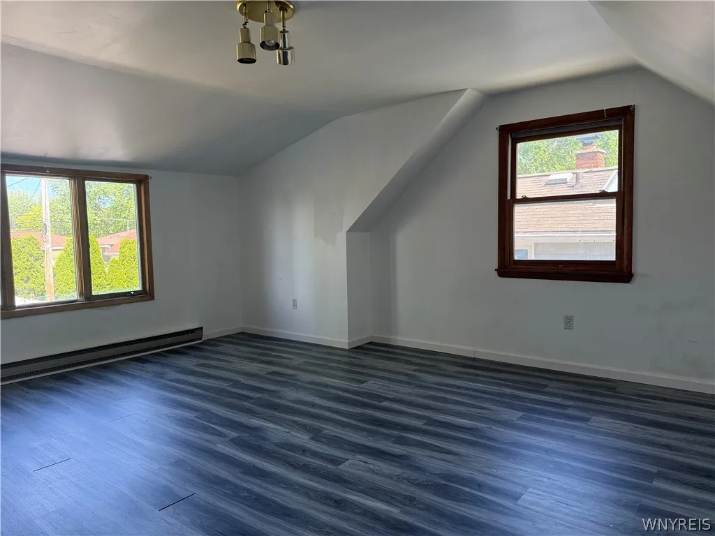 14 Dolphann Drive, Tonawanda, New York 14150, Tonawanda, New York 14150, 4 Bedrooms Bedrooms, 8 Rooms Rooms,4 BathroomsBathrooms,Residential,For Sale,14 Dolphann Drive, Tonawanda, New York 14150,0,B1621486