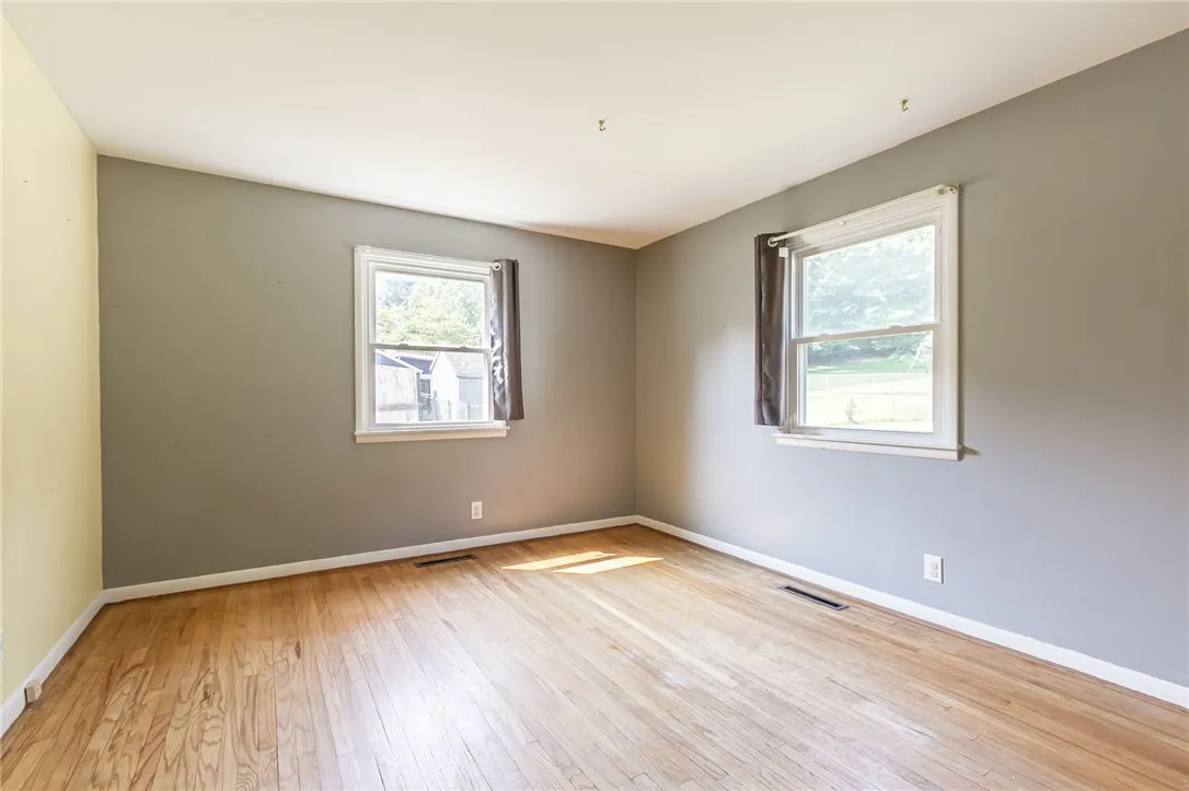 1907 Maple Avenue, Palmyra, New York 14522, Palmyra, New York 14522, 4 Bedrooms Bedrooms, 6 Rooms Rooms,1 BathroomBathrooms,Residential,For Sale,1907 Maple Avenue, Palmyra, New York 14522,R1614898
