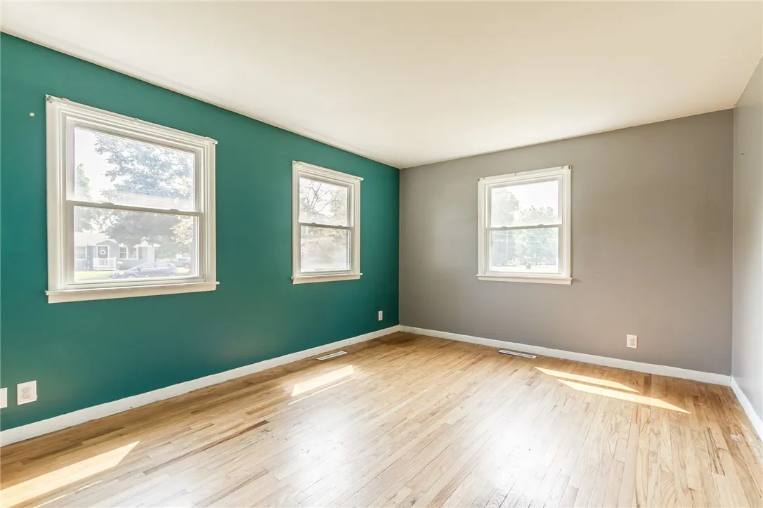 1907 Maple Avenue, Palmyra, New York 14522, Palmyra, New York 14522, 4 Bedrooms Bedrooms, 6 Rooms Rooms,1 BathroomBathrooms,Residential,For Sale,1907 Maple Avenue, Palmyra, New York 14522,R1614898