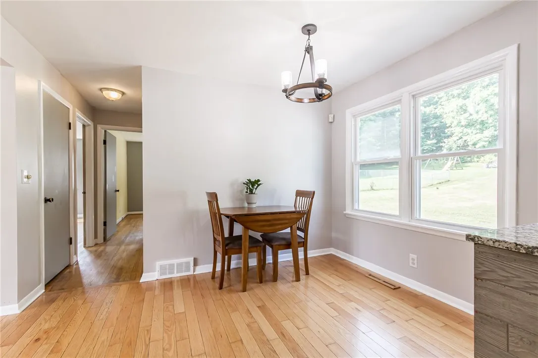 1907 Maple Avenue, Palmyra, New York 14522, Palmyra, New York 14522, 4 Bedrooms Bedrooms, 6 Rooms Rooms,1 BathroomBathrooms,Residential,For Sale,1907 Maple Avenue, Palmyra, New York 14522,R1614898