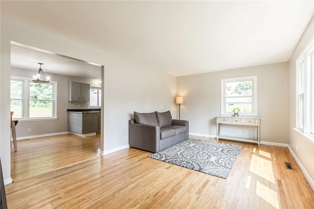 1907 Maple Avenue, Palmyra, New York 14522, Palmyra, New York 14522, 4 Bedrooms Bedrooms, 6 Rooms Rooms,1 BathroomBathrooms,Residential,For Sale,1907 Maple Avenue, Palmyra, New York 14522,R1614898