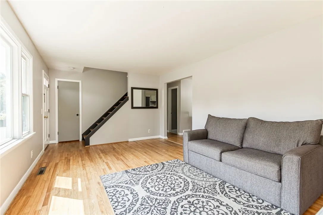 1907 Maple Avenue, Palmyra, New York 14522, Palmyra, New York 14522, 4 Bedrooms Bedrooms, 6 Rooms Rooms,1 BathroomBathrooms,Residential,For Sale,1907 Maple Avenue, Palmyra, New York 14522,R1614898