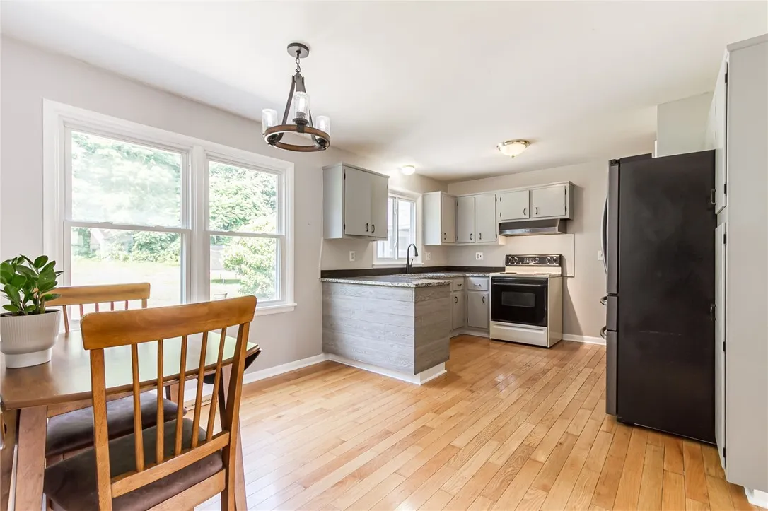 1907 Maple Avenue, Palmyra, New York 14522, Palmyra, New York 14522, 4 Bedrooms Bedrooms, 6 Rooms Rooms,1 BathroomBathrooms,Residential,For Sale,1907 Maple Avenue, Palmyra, New York 14522,R1614898