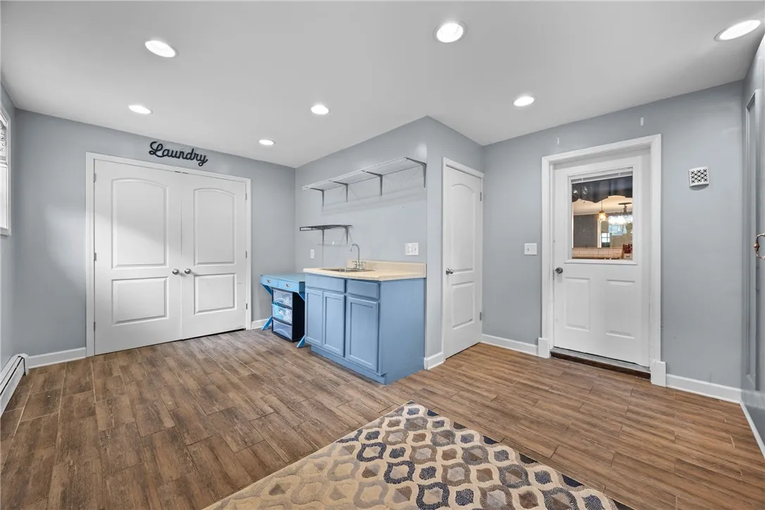 3545 Walworth Rd, Walworth, New York 14568, Walworth, New York 14568, 5 Bedrooms Bedrooms, 10 Rooms Rooms,2 BathroomsBathrooms,Residential,For Sale,3545 Walworth Rd, Walworth, New York 14568,R1622560