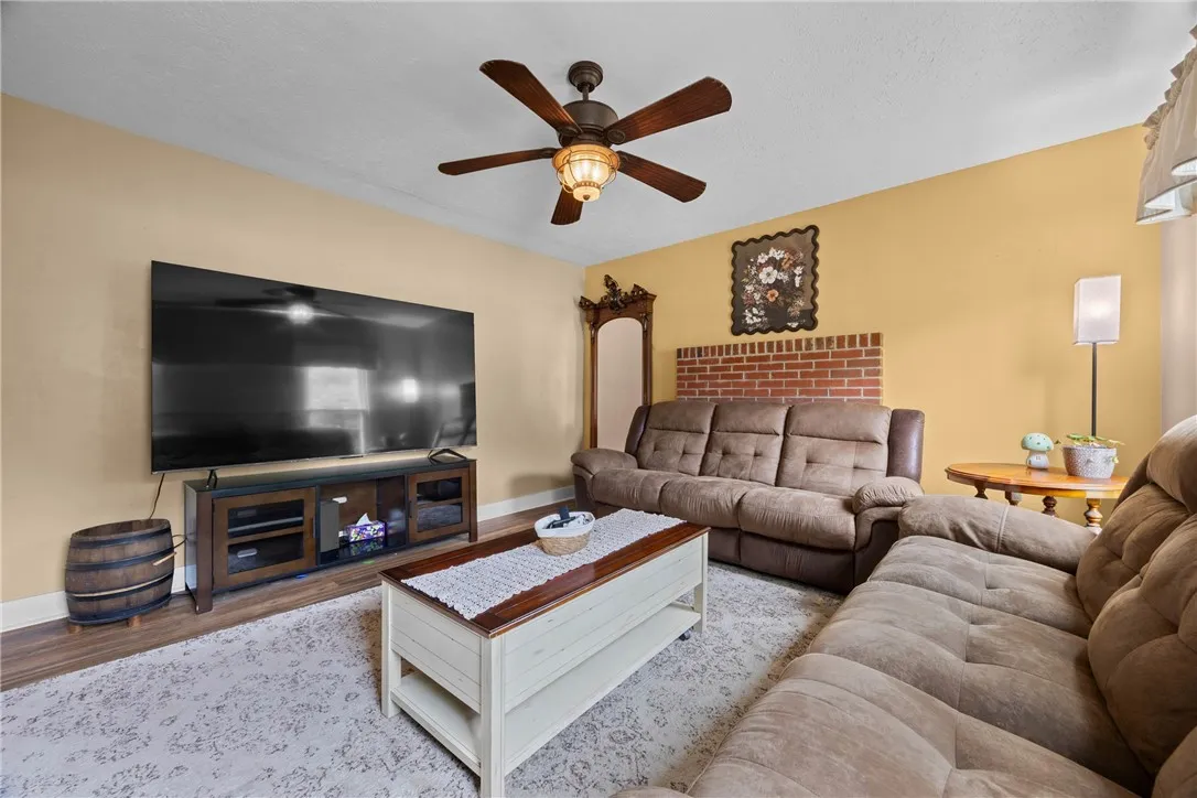 3545 Walworth Rd, Walworth, New York 14568, Walworth, New York 14568, 5 Bedrooms Bedrooms, 10 Rooms Rooms,2 BathroomsBathrooms,Residential,For Sale,3545 Walworth Rd, Walworth, New York 14568,R1622560