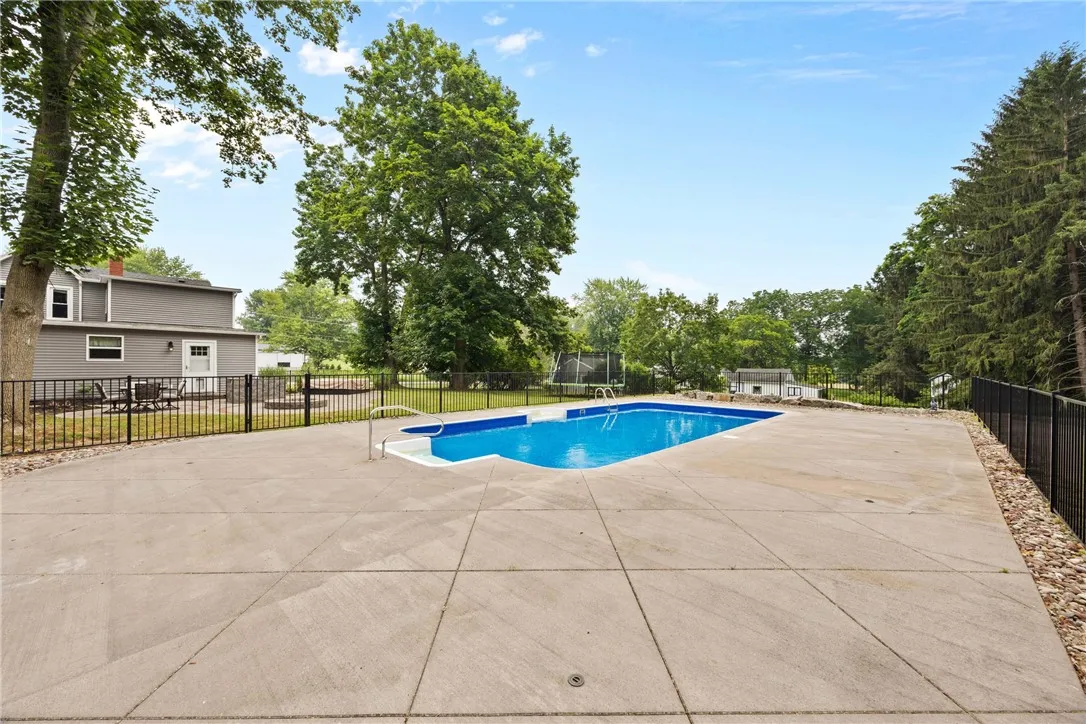 3545 Walworth Rd, Walworth, New York 14568, Walworth, New York 14568, 5 Bedrooms Bedrooms, 10 Rooms Rooms,2 BathroomsBathrooms,Residential,For Sale,3545 Walworth Rd, Walworth, New York 14568,R1622560
