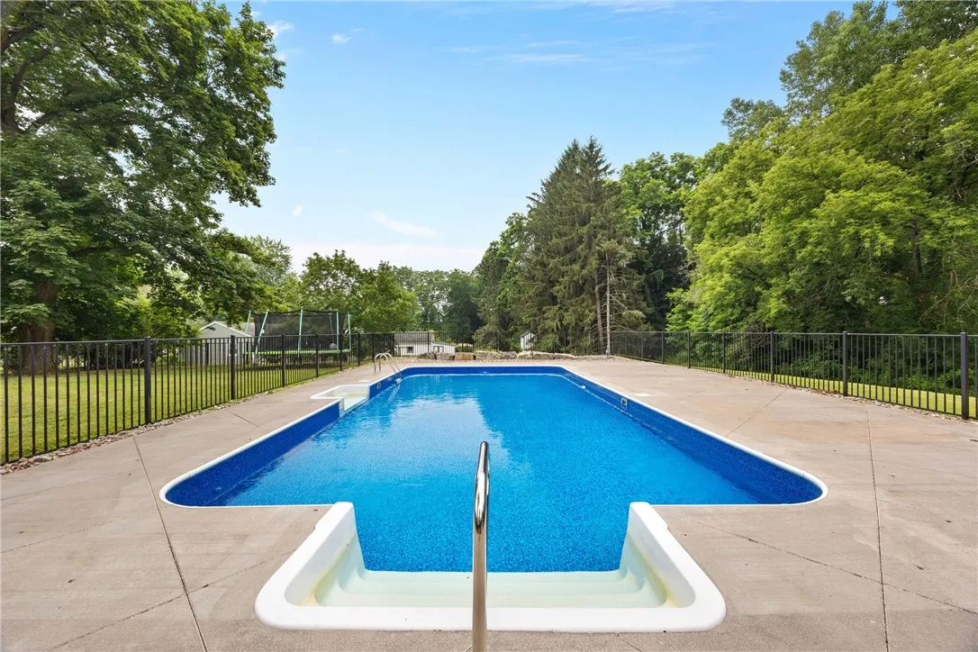 3545 Walworth Rd, Walworth, New York 14568, Walworth, New York 14568, 5 Bedrooms Bedrooms, 10 Rooms Rooms,2 BathroomsBathrooms,Residential,For Sale,3545 Walworth Rd, Walworth, New York 14568,R1622560