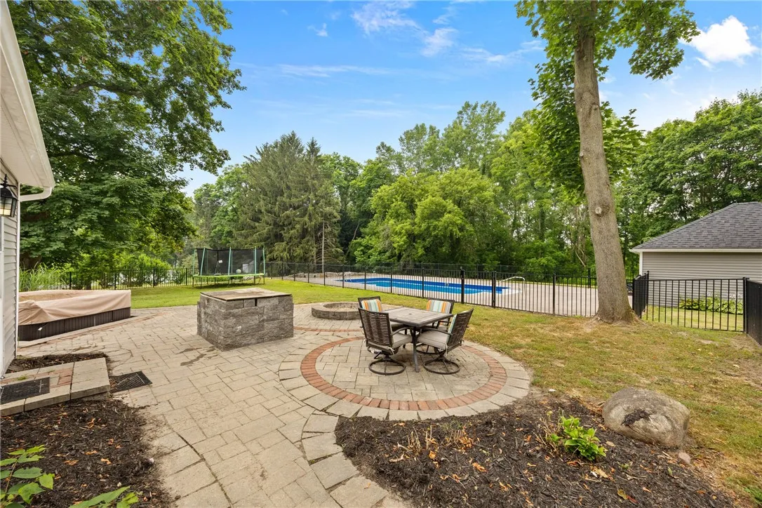 3545 Walworth Rd, Walworth, New York 14568, Walworth, New York 14568, 5 Bedrooms Bedrooms, 10 Rooms Rooms,2 BathroomsBathrooms,Residential,For Sale,3545 Walworth Rd, Walworth, New York 14568,R1622560