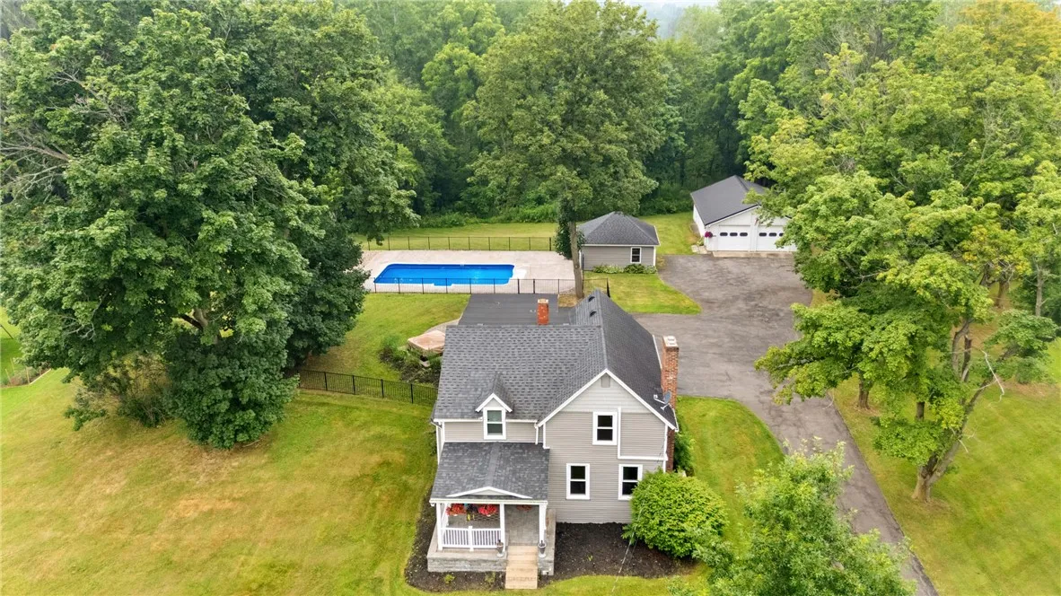 3545 Walworth Rd, Walworth, New York 14568, Walworth, New York 14568, 5 Bedrooms Bedrooms, 10 Rooms Rooms,2 BathroomsBathrooms,Residential,For Sale,3545 Walworth Rd, Walworth, New York 14568,R1622560
