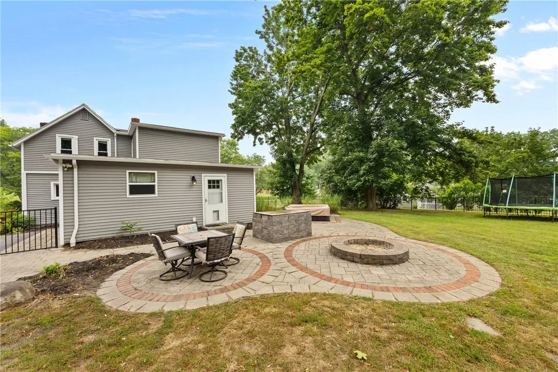 3545 Walworth Rd, Walworth, New York 14568, Walworth, New York 14568, 5 Bedrooms Bedrooms, 10 Rooms Rooms,2 BathroomsBathrooms,Residential,For Sale,3545 Walworth Rd, Walworth, New York 14568,R1622560