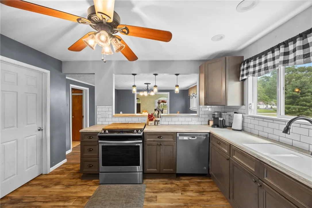 3545 Walworth Rd, Walworth, New York 14568, Walworth, New York 14568, 5 Bedrooms Bedrooms, 10 Rooms Rooms,2 BathroomsBathrooms,Residential,For Sale,3545 Walworth Rd, Walworth, New York 14568,R1622560