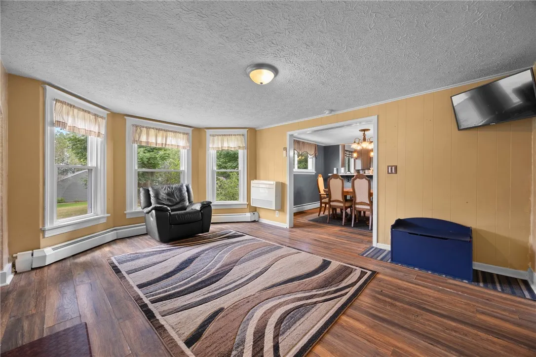 3545 Walworth Rd, Walworth, New York 14568, Walworth, New York 14568, 5 Bedrooms Bedrooms, 10 Rooms Rooms,2 BathroomsBathrooms,Residential,For Sale,3545 Walworth Rd, Walworth, New York 14568,R1622560