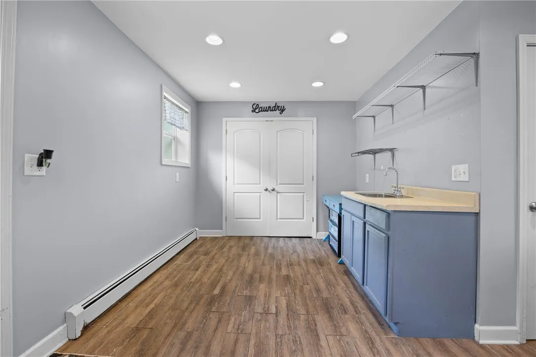 3545 Walworth Rd, Walworth, New York 14568, Walworth, New York 14568, 5 Bedrooms Bedrooms, 10 Rooms Rooms,2 BathroomsBathrooms,Residential,For Sale,3545 Walworth Rd, Walworth, New York 14568,R1622560