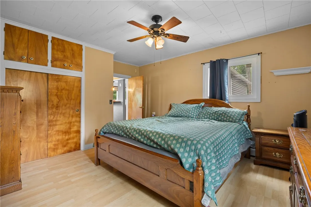3545 Walworth Rd, Walworth, New York 14568, Walworth, New York 14568, 5 Bedrooms Bedrooms, 10 Rooms Rooms,2 BathroomsBathrooms,Residential,For Sale,3545 Walworth Rd, Walworth, New York 14568,R1622560