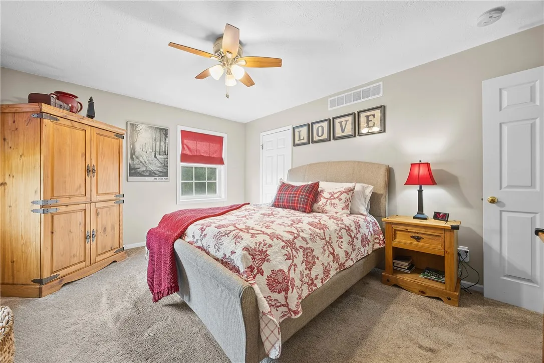 420 Howell Road, Perinton, New York 14450, Perinton, New York 14450, 3 Bedrooms Bedrooms, 5 Rooms Rooms,2 BathroomsBathrooms,Residential,Closed,420 Howell Road, Perinton, New York 14450,0,R1622764