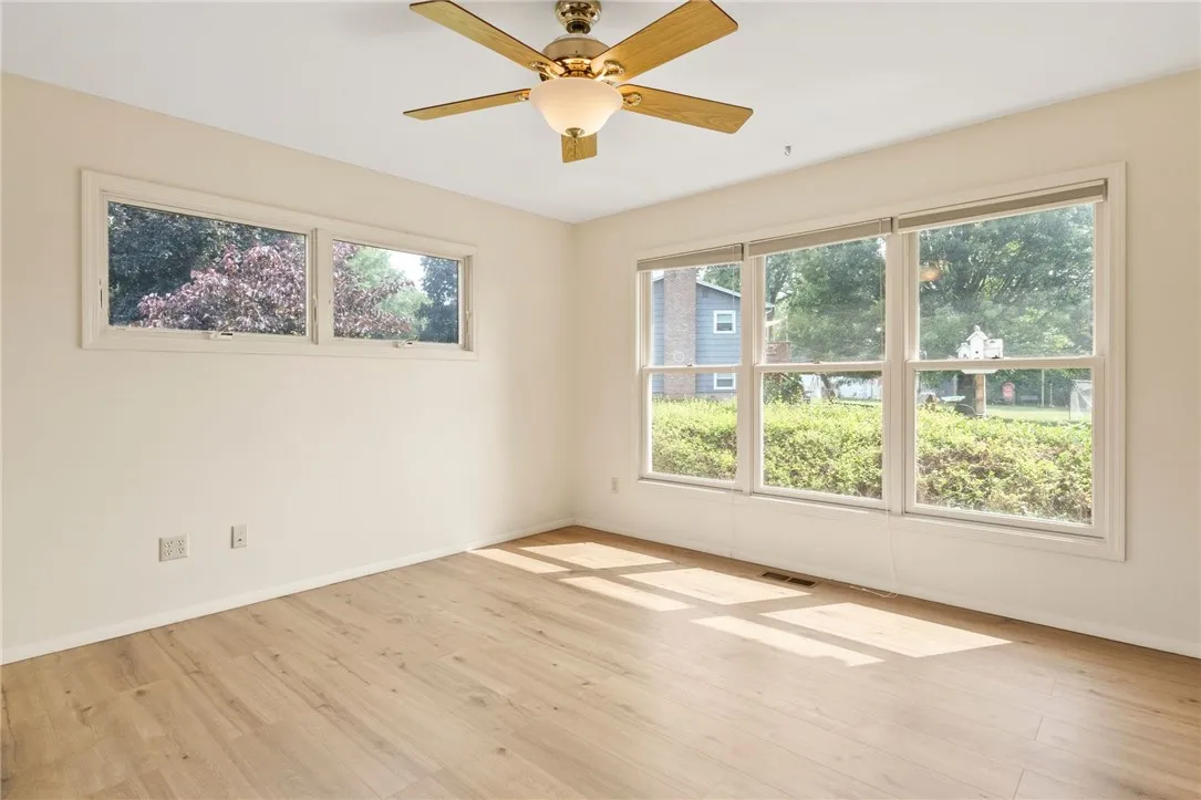 11 Stony Brook Lane, Perinton, New York 14450, Perinton, New York 14450, 4 Bedrooms Bedrooms, 9 Rooms Rooms,2 BathroomsBathrooms,Residential,Closed,11 Stony Brook Lane, Perinton, New York 14450,0,R1618638