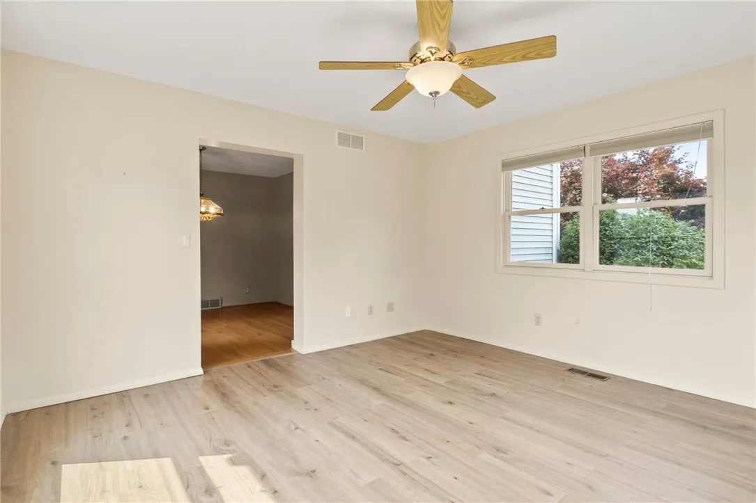 11 Stony Brook Lane, Perinton, New York 14450, Perinton, New York 14450, 4 Bedrooms Bedrooms, 9 Rooms Rooms,2 BathroomsBathrooms,Residential,Closed,11 Stony Brook Lane, Perinton, New York 14450,0,R1618638