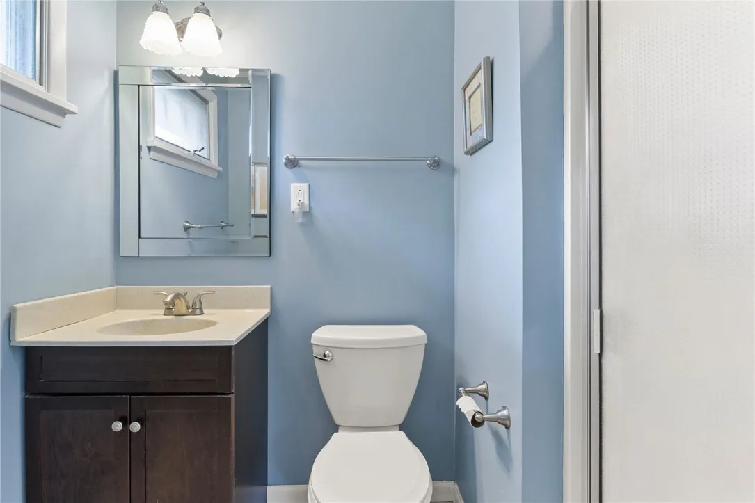 11 Stony Brook Lane, Perinton, New York 14450, Perinton, New York 14450, 4 Bedrooms Bedrooms, 9 Rooms Rooms,2 BathroomsBathrooms,Residential,Closed,11 Stony Brook Lane, Perinton, New York 14450,0,R1618638