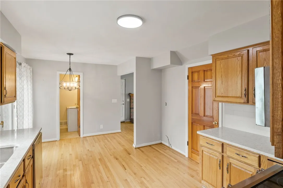 11 Stony Brook Lane, Perinton, New York 14450, Perinton, New York 14450, 4 Bedrooms Bedrooms, 9 Rooms Rooms,2 BathroomsBathrooms,Residential,Closed,11 Stony Brook Lane, Perinton, New York 14450,0,R1618638