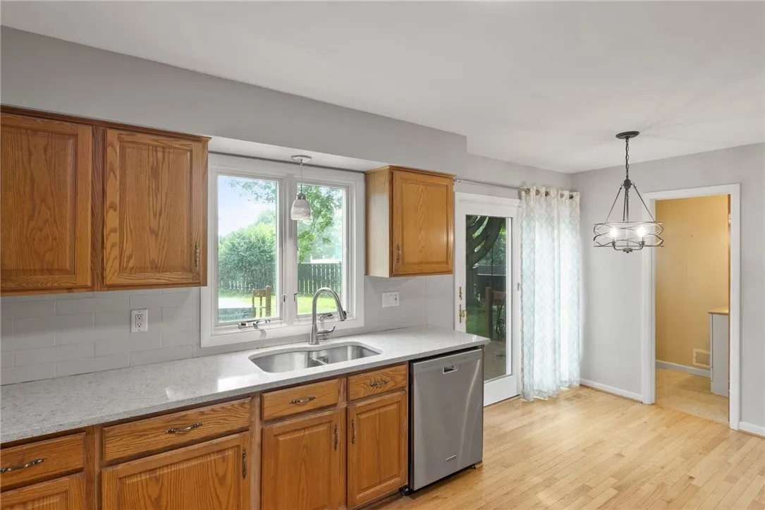 11 Stony Brook Lane, Perinton, New York 14450, Perinton, New York 14450, 4 Bedrooms Bedrooms, 9 Rooms Rooms,2 BathroomsBathrooms,Residential,Closed,11 Stony Brook Lane, Perinton, New York 14450,0,R1618638