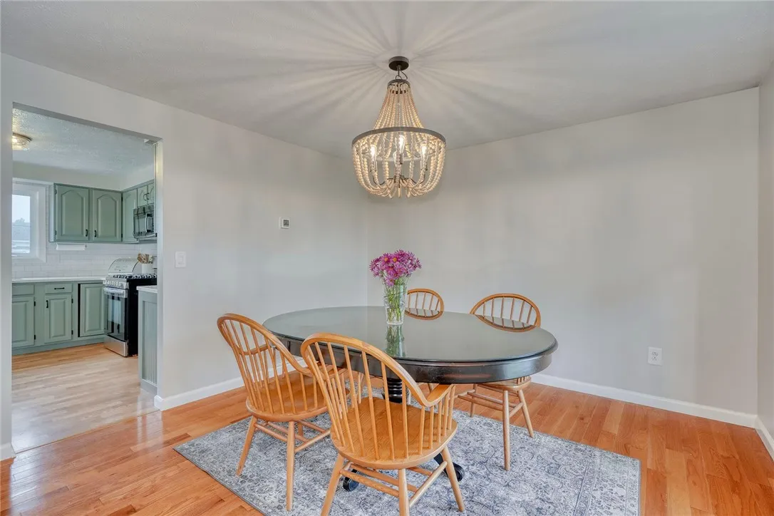 61 Sunapee Run, Greece, New York 14468, Greece, New York 14468, 4 Bedrooms Bedrooms, 9 Rooms Rooms,3 BathroomsBathrooms,Residential,Closed,61 Sunapee Run, Greece, New York 14468,0,R1621661