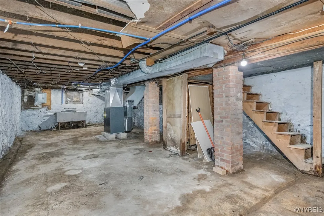 67 Winslow Avenue, Buffalo, New York 14208, Buffalo, New York 14208, 4 Bedrooms Bedrooms, 7 Rooms Rooms,1 BathroomBathrooms,Residential,For Sale,67 Winslow Avenue, Buffalo, New York 14208,B1622999
