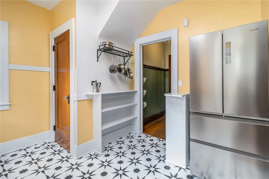 44 Hall Street, Rochester, New York 14609, Rochester, New York 14609, 3 Bedrooms Bedrooms, 6 Rooms Rooms,1 BathroomBathrooms,Residential,Closed,44 Hall Street, Rochester, New York 14609,0,R1622520