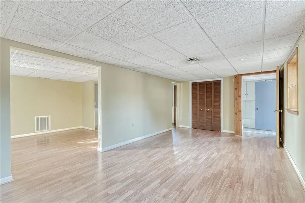 3973 North Avenue 2 Down, Manchester, New York 145, Manchester, New York 14548, 1 Bedroom Bedrooms, 4 Rooms Rooms,1 BathroomBathrooms,Residential Lease,For Rent,3973 North Avenue 2 Down, Manchester, New York 145,R1620523