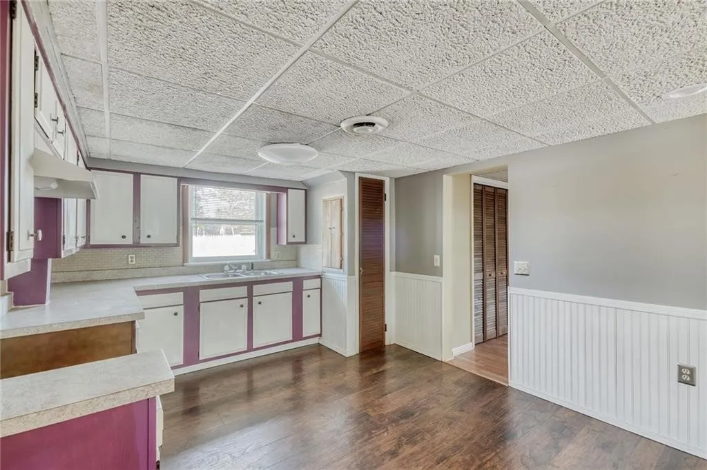 3973 North Avenue 2 Down, Manchester, New York 145, Manchester, New York 14548, 1 Bedroom Bedrooms, 4 Rooms Rooms,1 BathroomBathrooms,Residential Lease,For Rent,3973 North Avenue 2 Down, Manchester, New York 145,R1620523