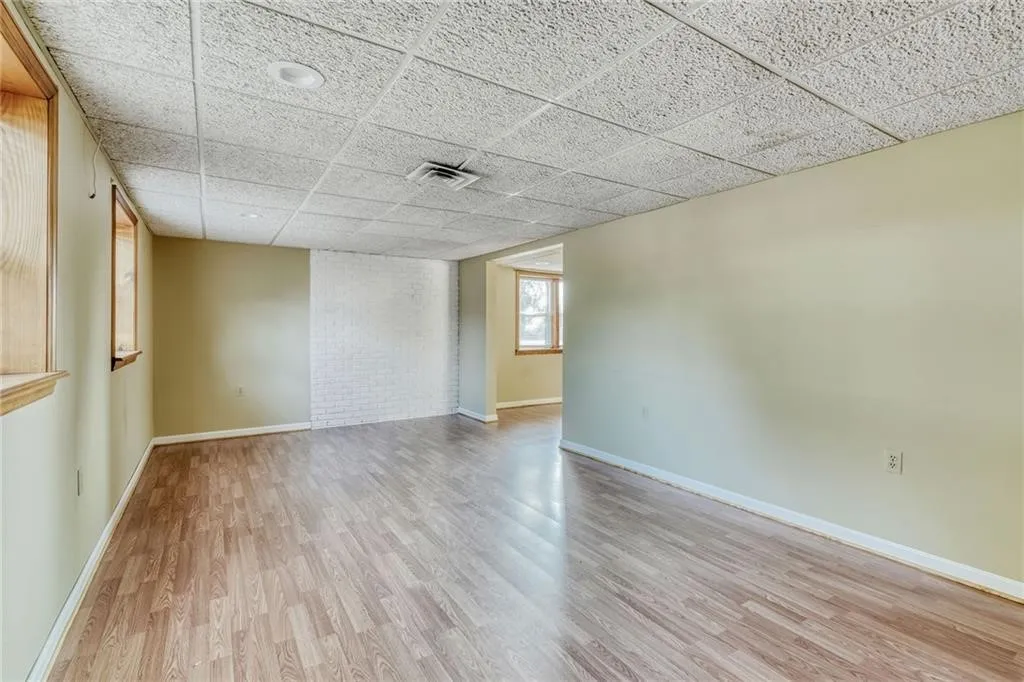 3973 North Avenue 2 Down, Manchester, New York 145, Manchester, New York 14548, 1 Bedroom Bedrooms, 4 Rooms Rooms,1 BathroomBathrooms,Residential Lease,For Rent,3973 North Avenue 2 Down, Manchester, New York 145,R1620523