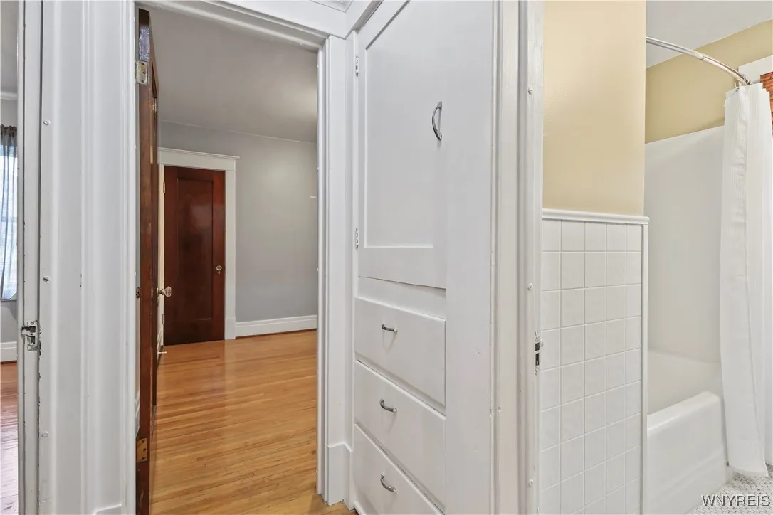 204 East Hazeltine Avenue, Tonawanda, New York 142, Tonawanda, New York 14217, 4 Bedrooms Bedrooms, ,2 BathroomsBathrooms,Residential,For Sale,204 East Hazeltine Avenue, Tonawanda, New York 142,B1621608